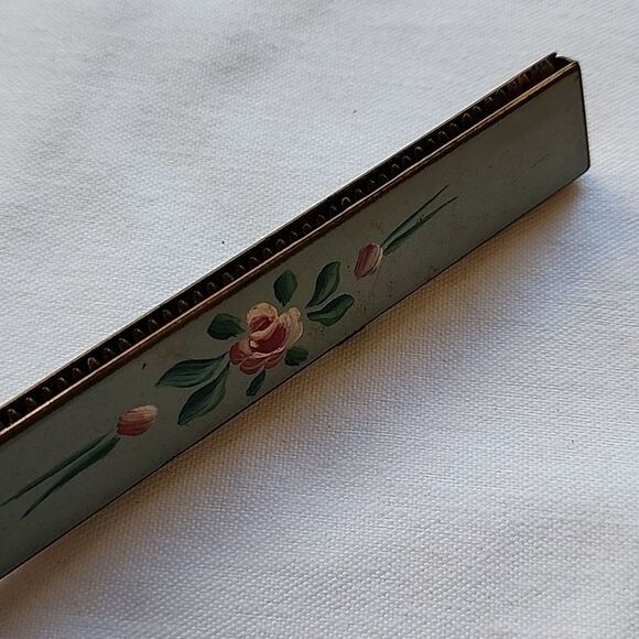 Vintage 1950's Brass and Guilded Enamel Comb with Handpainted Florals - Picture 8 of 8